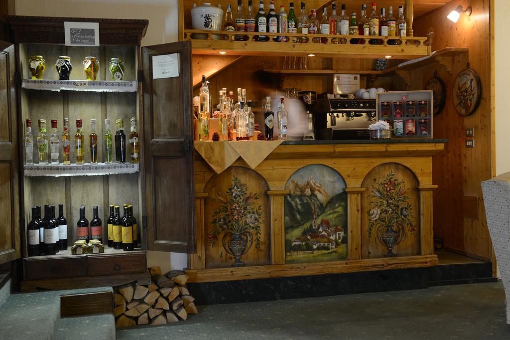 Hotel Margherita San Martino Di Castrozza Kültér fotó